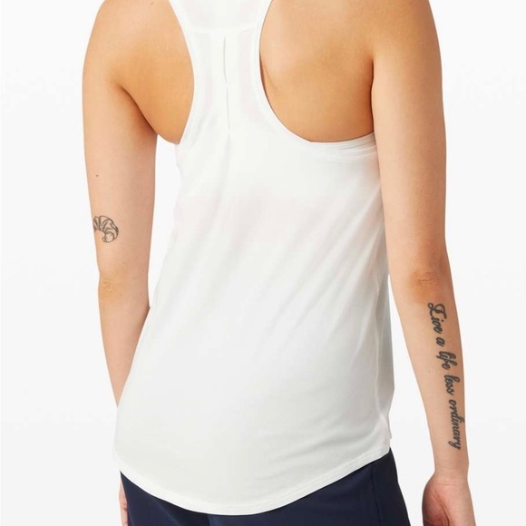Lululemon love tank top pleated El Segundo, ca Southbay logo size 8 - Picture 3 of 3